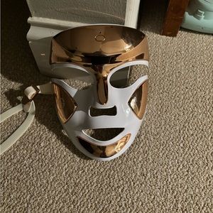 Dr. Dennis Gross Drx Spectralite Faceware Pro LED mask